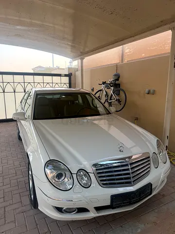 Mercedes Benz E230 Elegance 2009,GCC, First Owner