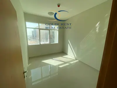 شقة واسعة مكونة من غرفتي نوم بالإضافة إلى منصة للبيع في برج الخليج، مدينة الإمارات - عجمان