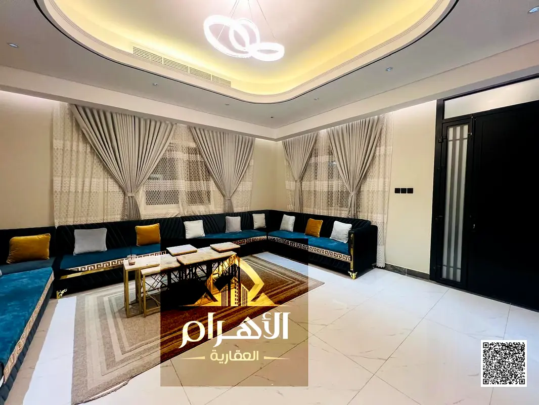 Villa for rent in Al Zahia area, very prime location, fully stone facade, furnished, ground floor, first floor, and roof, at a bargain price.