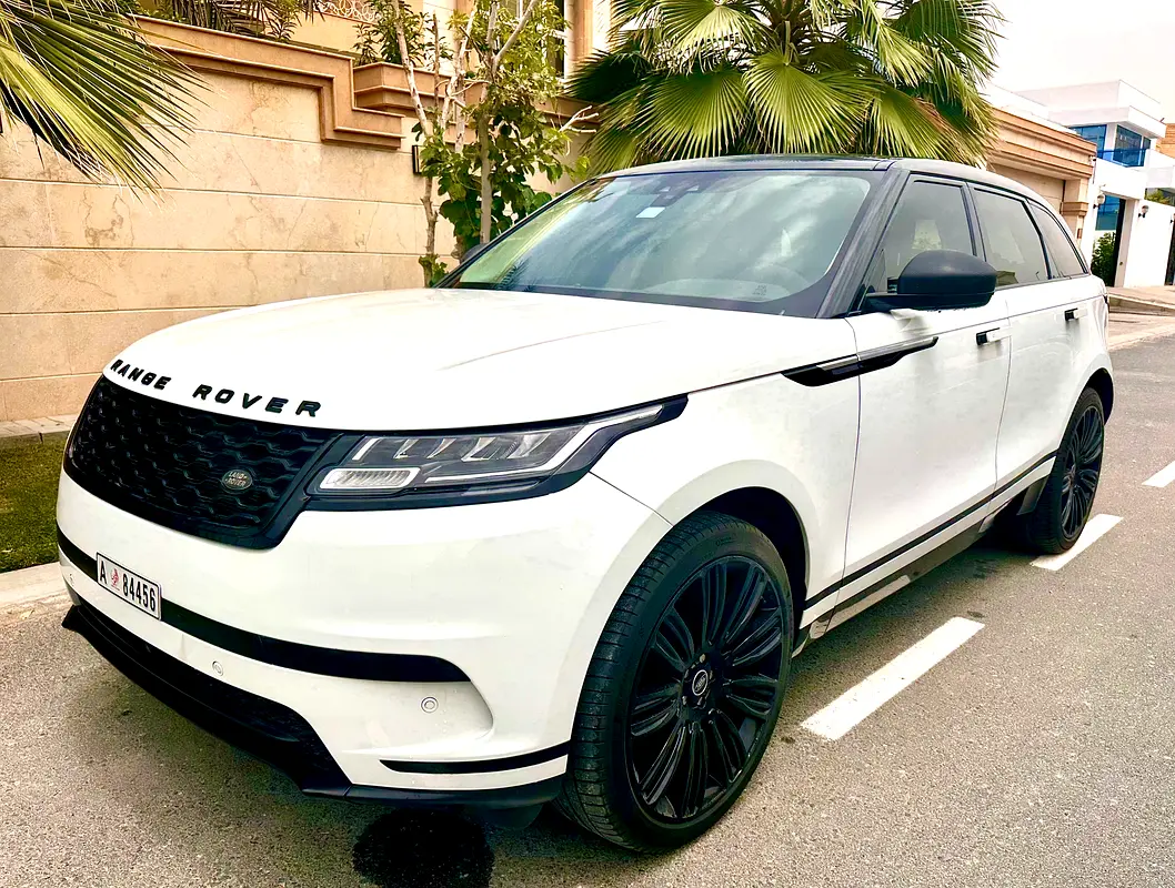 Land Rover Range Rover Velar 2019 — photo 1 of 8