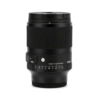 Sigma 35mm lens