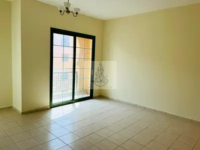 Studio Apartment | Balcony | Road View | International City – China Cluster F-16