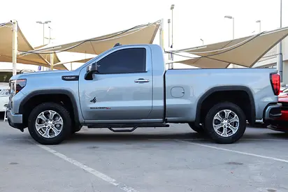 2024 GMC SIERRA thumbnail 4