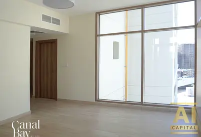 Spacious | Extended Terrace | Partial Canal View