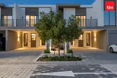 Single Row | Near Amenities | Brand New