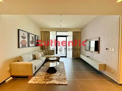 Creek View | Brand New | Spacious Livingroom