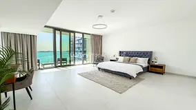 Spacious and Bright | Penthouse | Modern Finish