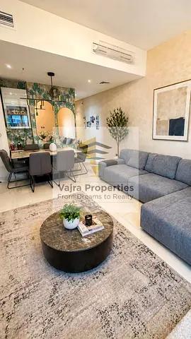 Fully Upgraded | Spacious Living | Vacant on Transfer