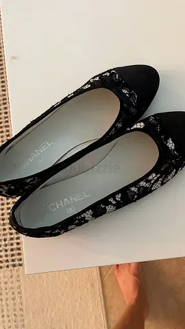 Gently Used Chanel Black Lace Ballet Flats - Size 39