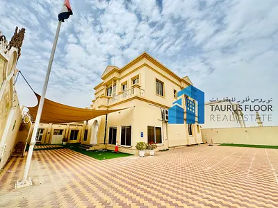 Spacious Commercial Villa Hot Offer Near Metro Corner Unit