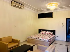 Available family room with attached bath at Jumeirah 3