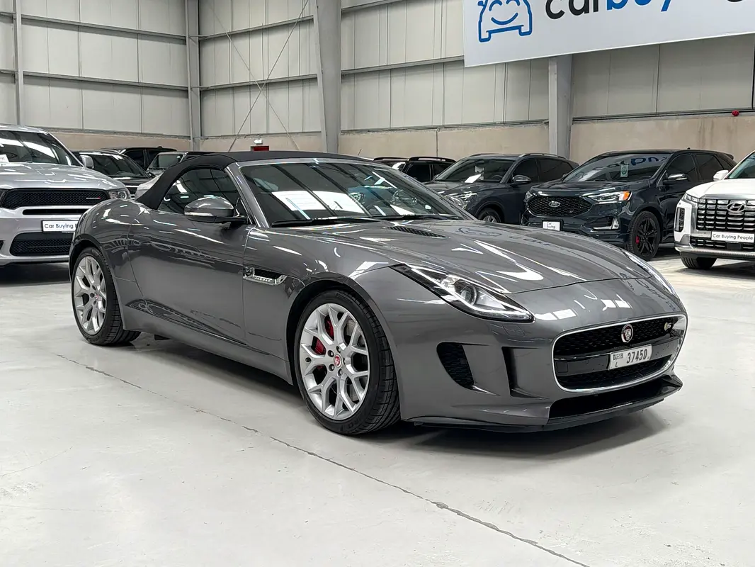 Jaguar F-Type 2017 — photo 1 of 16