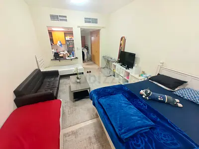 SHARING BED SPACE IN STUDIO APT NEAR FURJAN METRO PREFERRED INDIAN TNX..