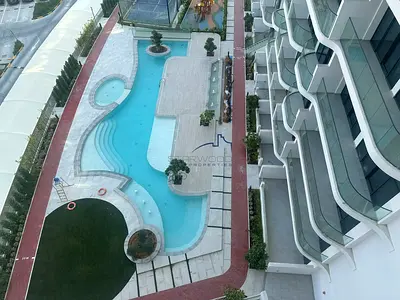 Pool View | 8% ROI | Oxford Garden | Investor deal