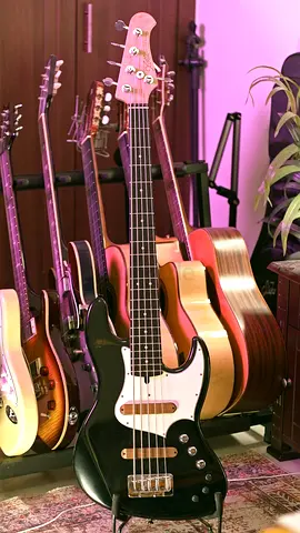 Xotic XJ1T High End Bass Guitar