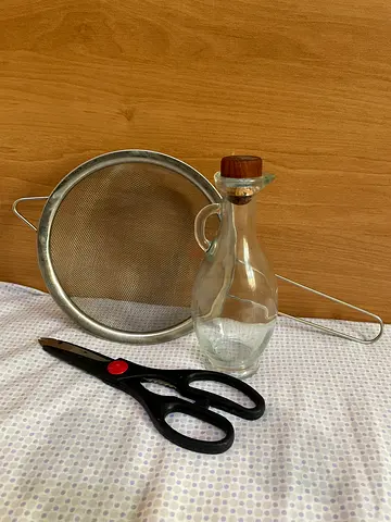 Glass oil/vinegar dispenser bottle with stainless steel strainer and scissors - used kit