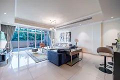 Upgraded | Furnished | Beach Access