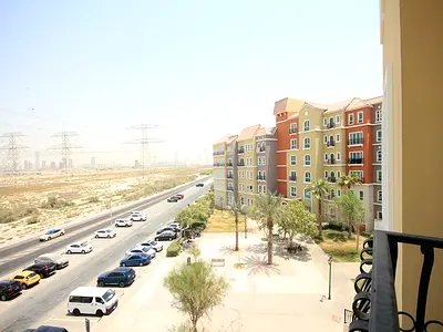 2+Store+Laundry | Easy Access | High Floor