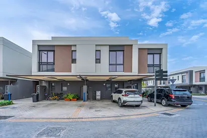 Spacious 4BR Furnished Villa | Vacant | Family Living