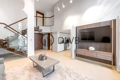 LUXURY DUBLEX | VACANT | RENOVATED | FULLY FURNISHED