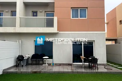 3BR with Balcony| Next to Corner| Well Maintained