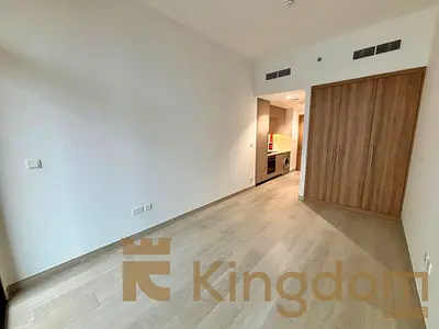 استوديو مطل على البحيرة | شرفة | ميدان ون