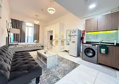 Opposite To Circle Mall | 12 Cheques | Furnished