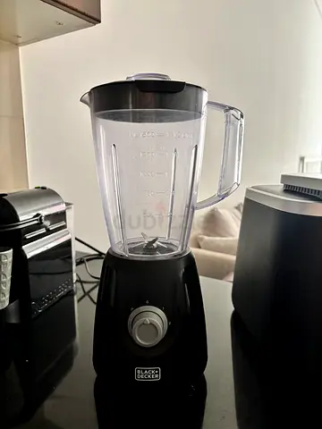 Blender Black+Decker 1.5l plus extra small cups for sauce