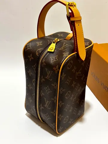 Louis Vuitton lv Toiletry Bag or Locker Dopp Kit men bag brown with box
