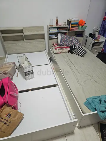White Wooden Single Bed in Good Condition