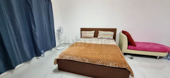 Big room available Need working couple-ready to move-no commission direct from owner
