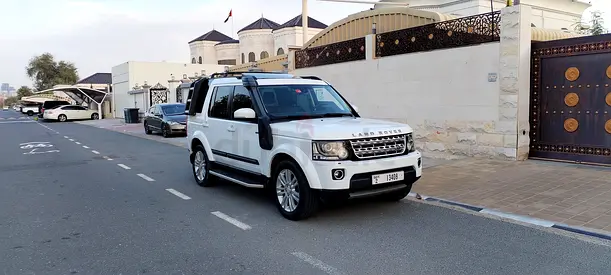 4WD GCC Top of the range LR4 V6 7 seater in great condition. Well maintained and Expat driven