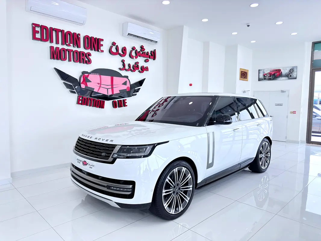 Land Rover Range Rover 2023 — photo 1 of 11