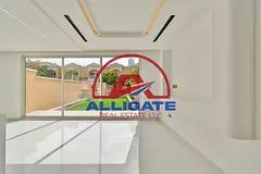 Spacious &amp; beautifully upgraded interior / Private garden space /