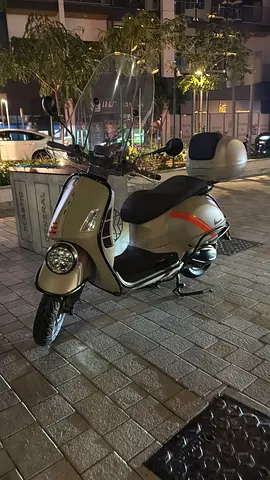 Vespa GTV300