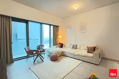 Elegant TopFloor Apartment | Ultimate Comfort