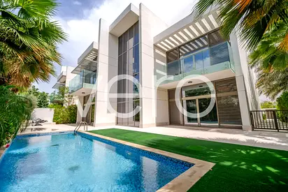Internal | Immaculate Condition | Green Garden