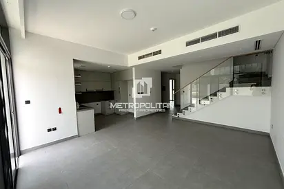 Vacant | 4 Beds with Maids Room | Bigger Plot