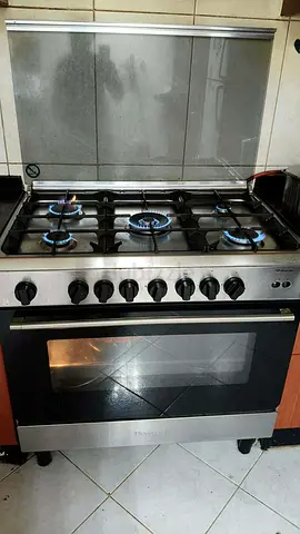 Stainless Steel 5-Burner Gas Range with Oven - Used