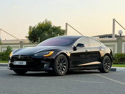 TESLA S 2017 ...GCC...WARANTY AVAILABLE...AMAZING CAR Excellent Condition