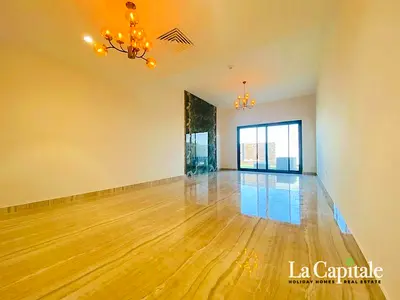 SINGLE ROW | UPGRADED | TYPE B | READY TO MOVE