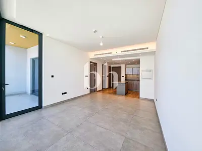 High Floor | Downtown Skyline View | 4 Cheques