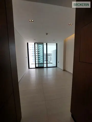 Premium Brand New | Fresh & Spacious | 2 Cheques