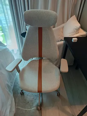 Ergonomic Office Chair with Headrest — Light Grey Fabric, Good Condition