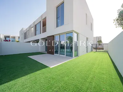 Corner Unit | Chiller Free | Landscaped