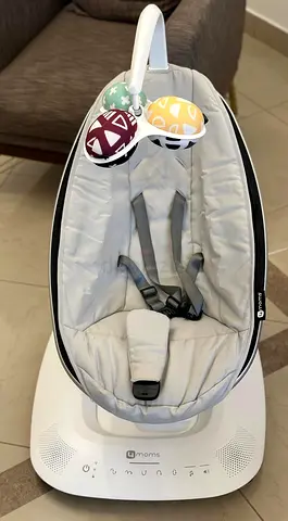 4moms mamaRoo Baby Swing - Light Grey, Good Condition