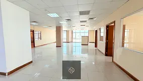 Premium 1500 SQFT Office | DIP | Free Parking .