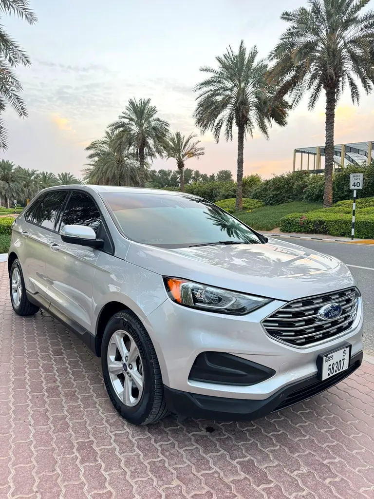 Ford Edge 2019 — photo 1 of 19