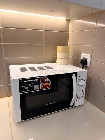 Compact countertop microwave - used, good condition