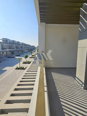 Brand New / Store + Laundry / Huge Terrace